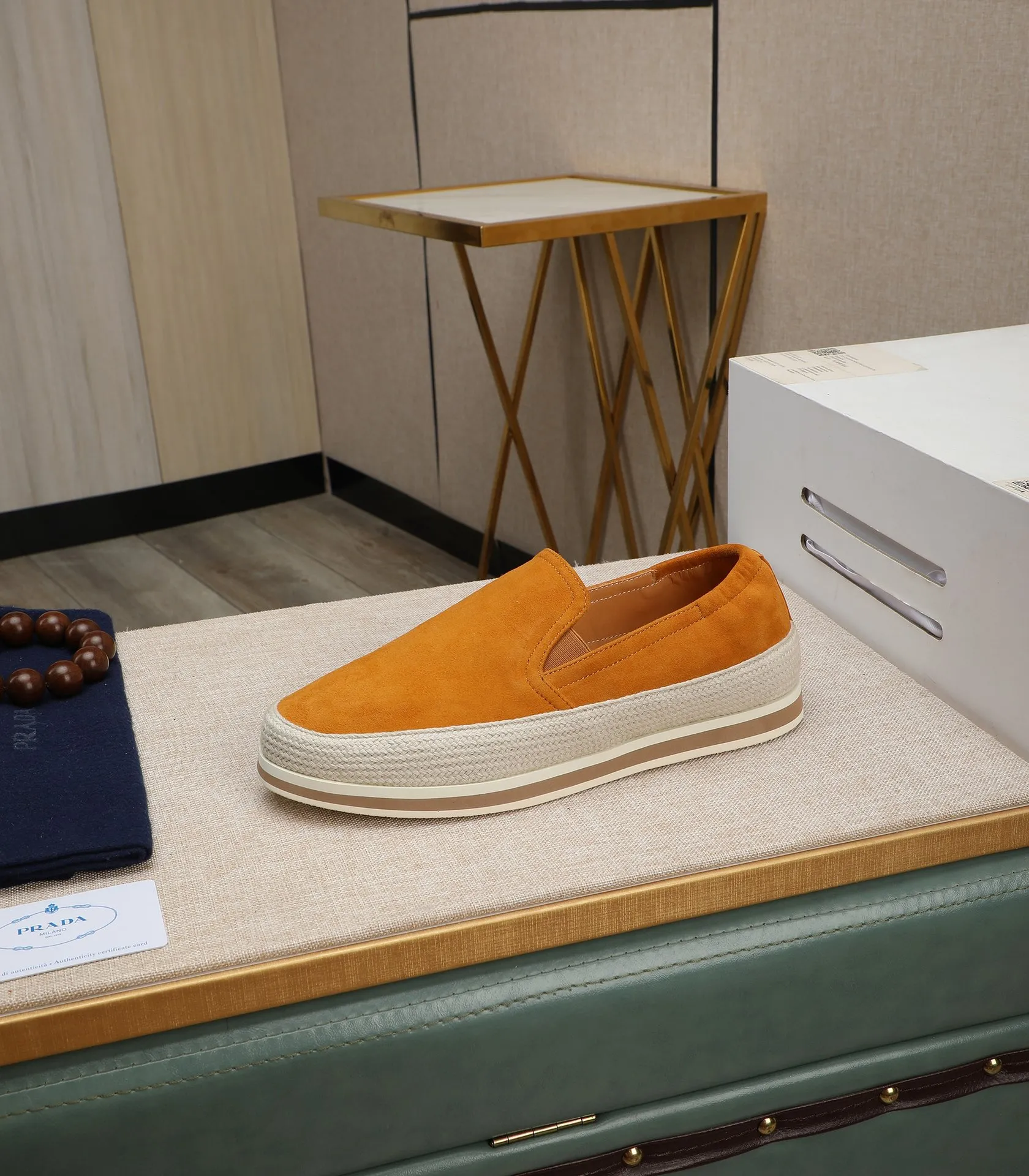 Men's men's shoes 💰460 high-end version. PRADA (Prada) men's casual style, compare the quality at the counter 🧚🏿♂️Imported cowhide fabric 🐎Water-dyed comfortable and soft cowhide lining for feet 🐂Genuine leather outsole with label 🎉 Size 38-44. Can be customized for 45💥🏆